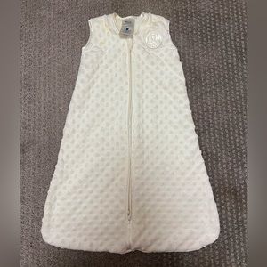 HALO Sleepsack Plush Dot Velboa Wearable Blanket, TOG 1.5, Cream, Small